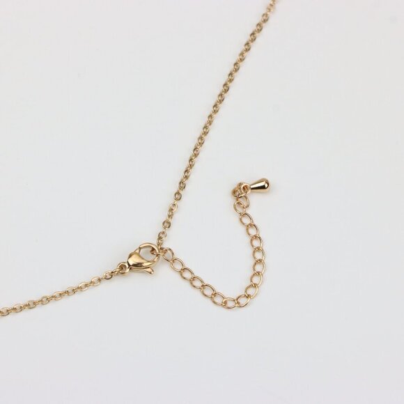 Reindeer Pendant Rose Gold Necklace with Delicate Chain, XPNL0399 - Picture 4 of 13